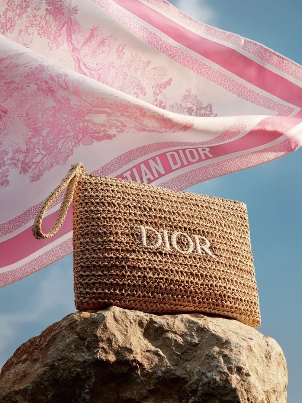 DIOR Tan Beige Woven natural Bag raffia purse wristlet clutch LOGO